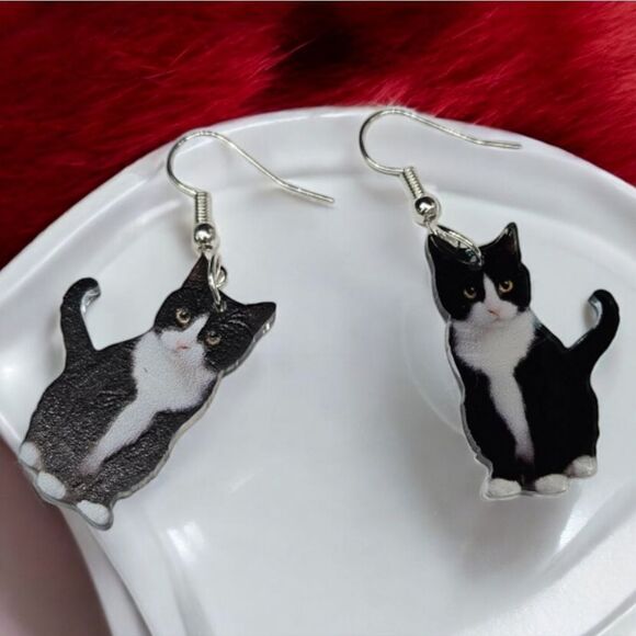 Black Tuxedo Cat 🐈‍⬛ Earrings Animal Dangle Shiny Acrylic Tux Kitty Cute Gift - Picture 8 of 9